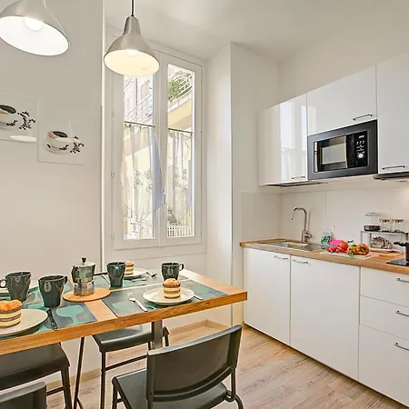 Heroes Centro - Happy * سانريمو